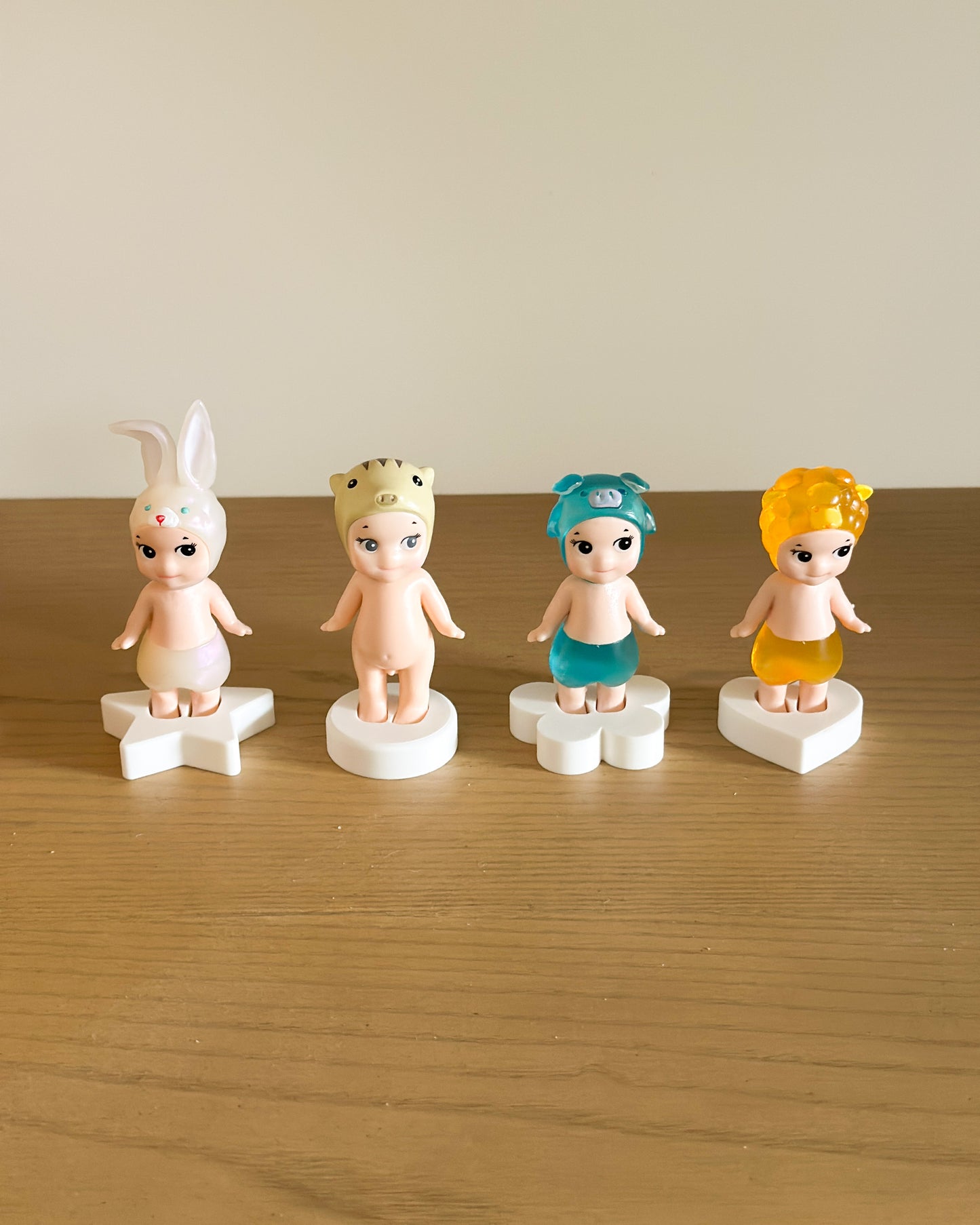 Sonny Angel Figurine Holder | Sonny Angel display stand base | 3D Printed Figurine for shelf and stand